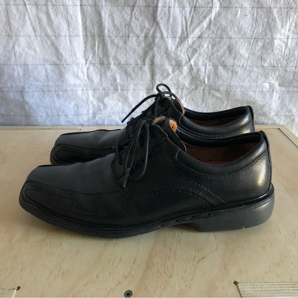 Clark’s UnStructured Kenneth Lace-Up 9M